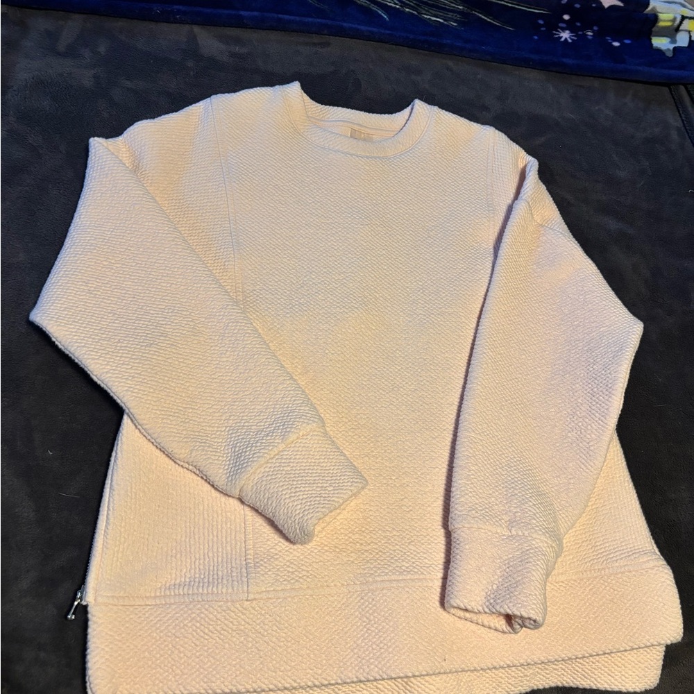 Elegant light pink Crewneck Sweater